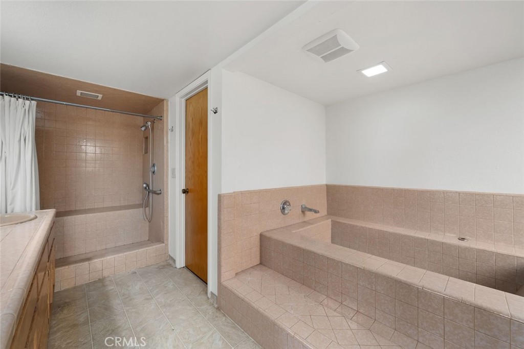 721 Lemoore Property Photo 30