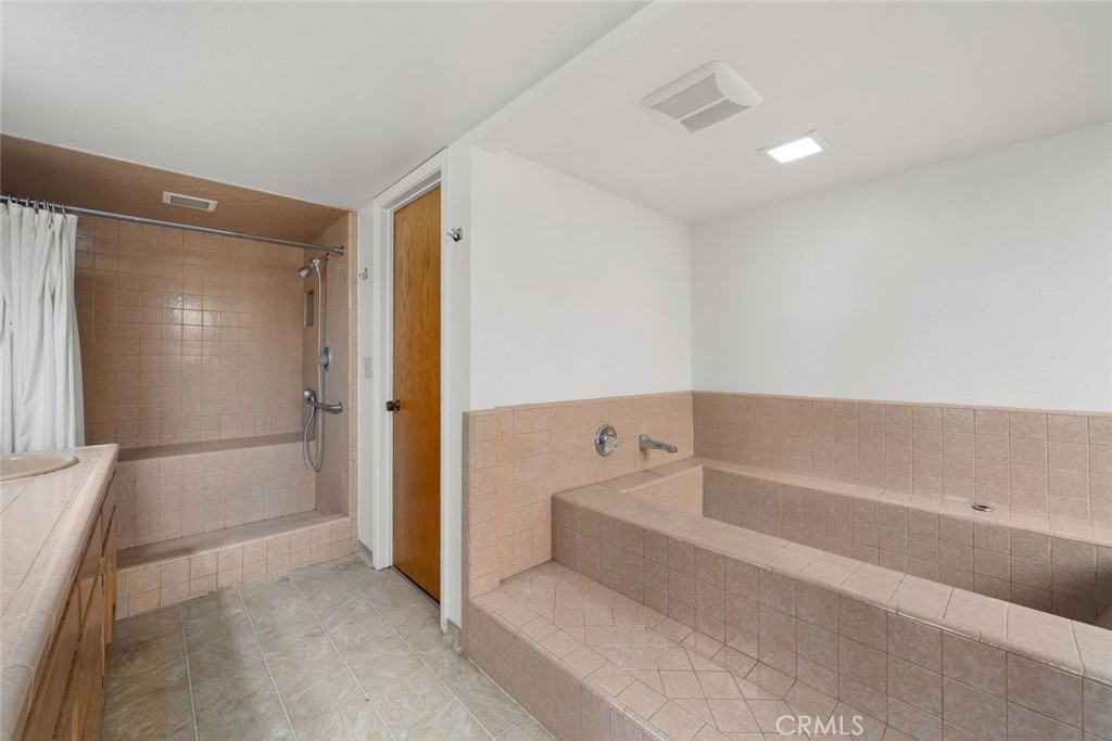 721 Lemoore Property Photo 30