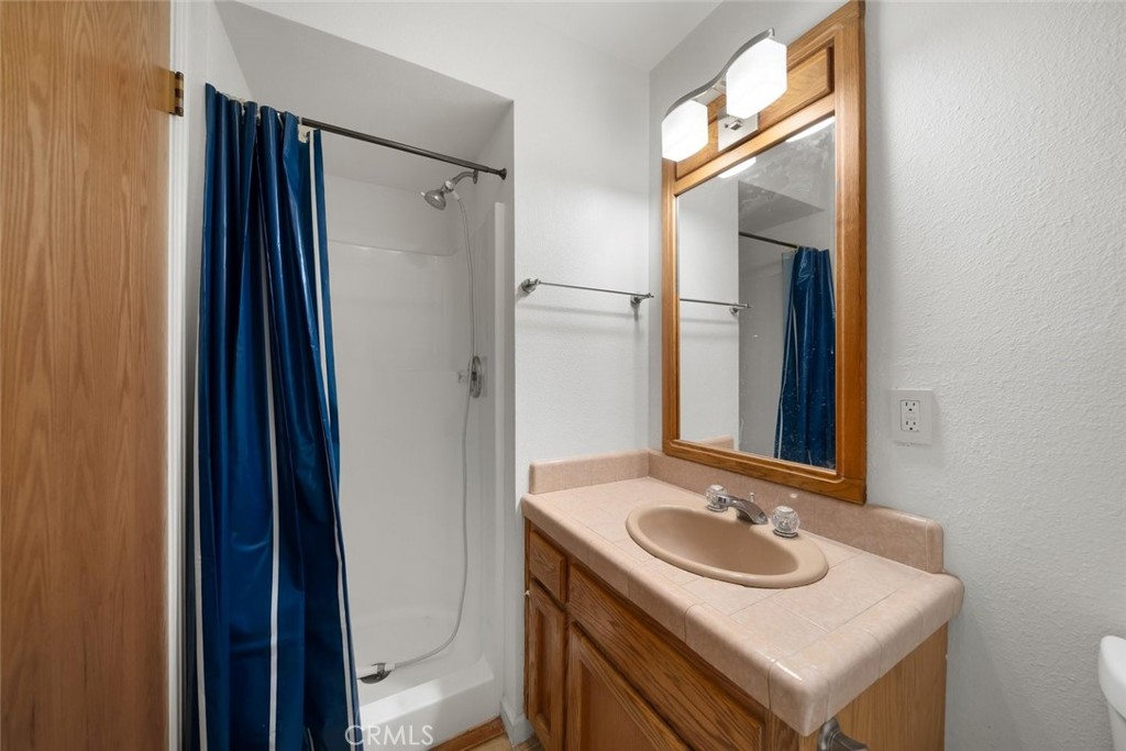 721 Lemoore Property Photo 39