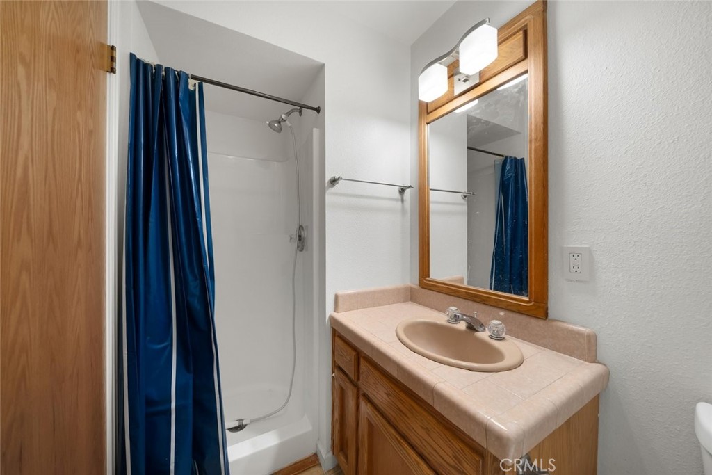 721 Lemoore Property Photo 39