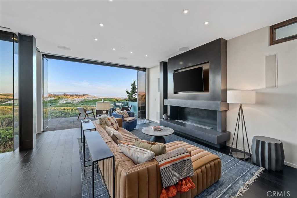 1839 Strand Way Property Photo 10