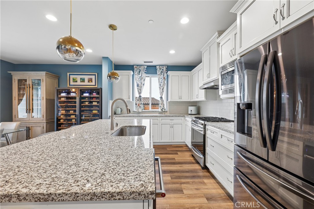 3530 Lakeside Village Property Photo 11