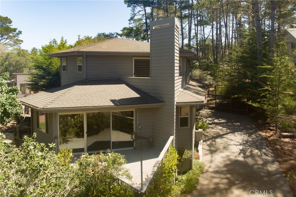 1970 Tweed Avenue Property Photo 1