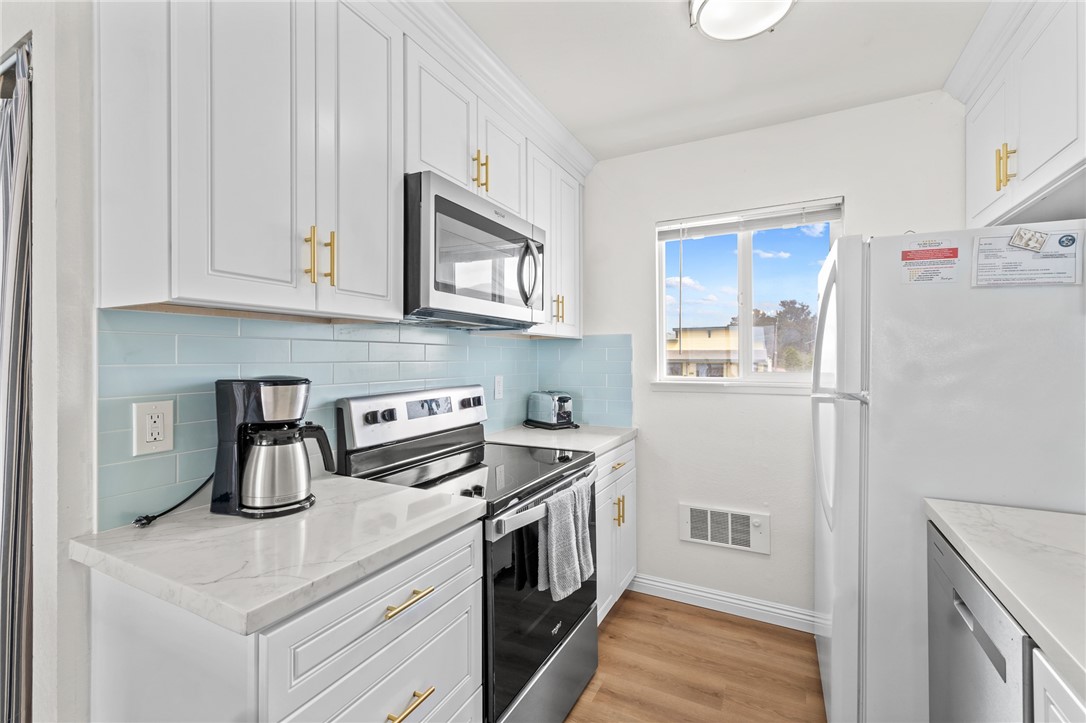 77 N Ocean Avenue 12 Property Photo 16