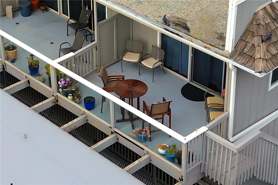 77 N Ocean Avenue 12 Property Photo 35