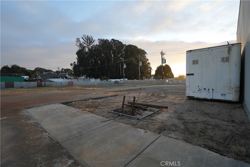 978 Griffin Street Property Photo 4
