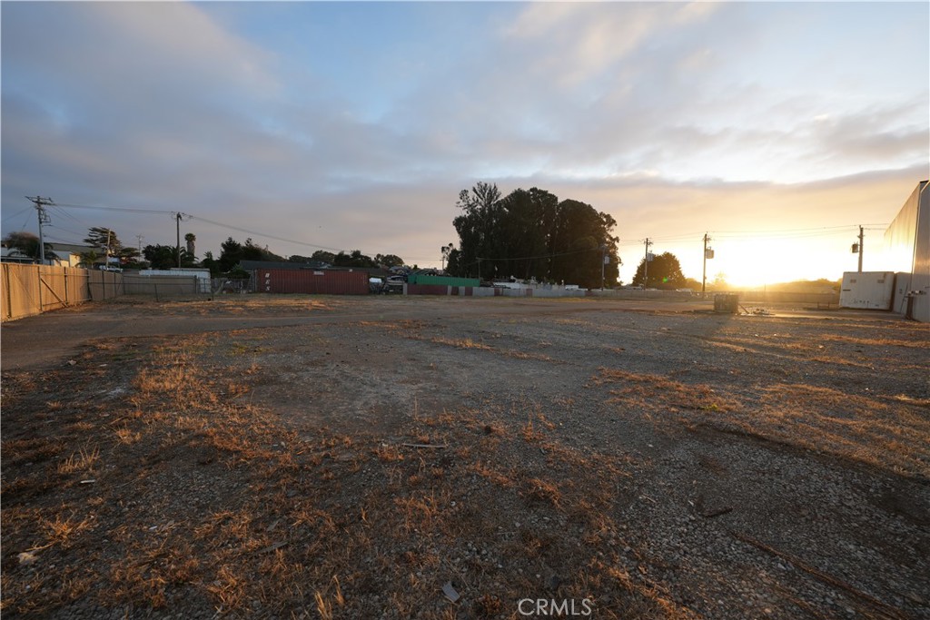 978 Griffin Street Property Photo 6