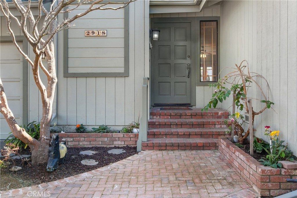 2918 Burton Drive Property Photo 4