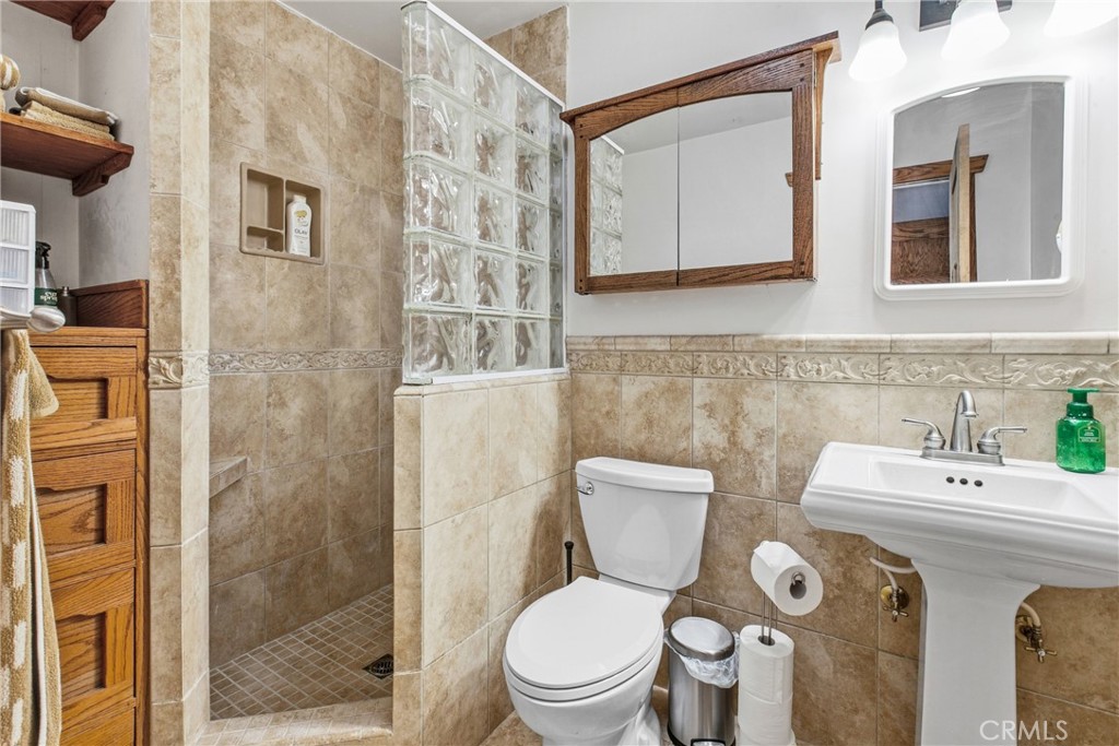2918 Burton Drive Property Photo 16