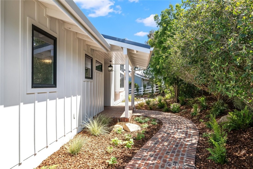 2786 Eton Road Property Photo 4