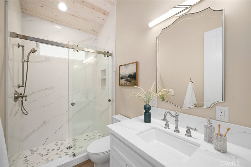2786 Eton Road Property Photo 32