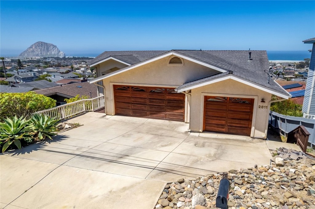 2811 Juniper Avenue Property Photo 1