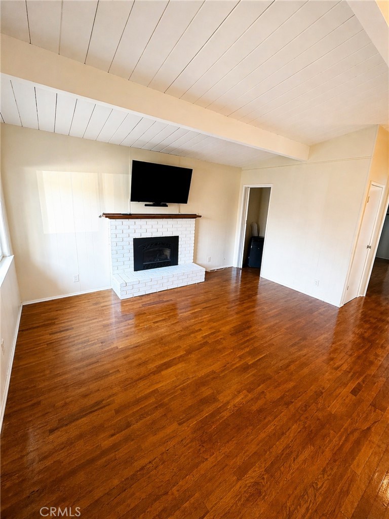 460 Jamaica Property Photo 3