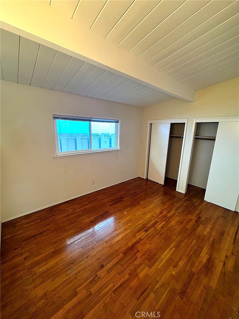 460 Jamaica Property Photo 4