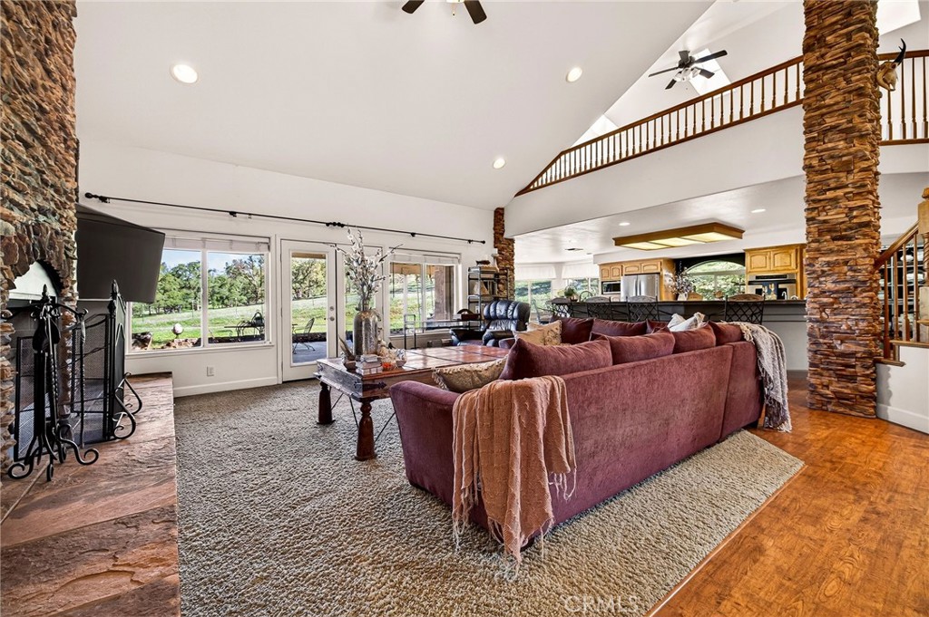 7680 Walsh Property Photo 10