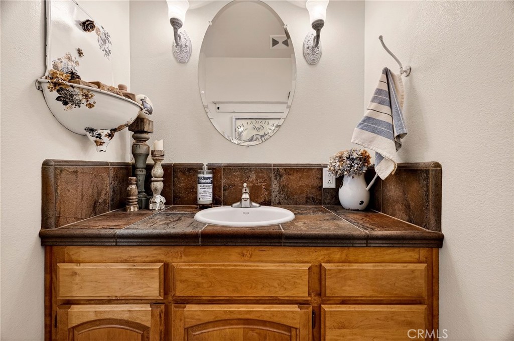 7680 Walsh Property Photo 27