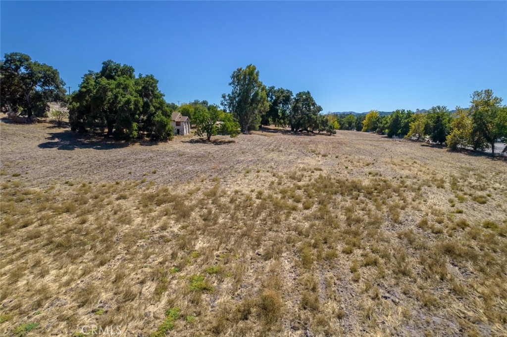 2115 El Camino Real Property Photo 13