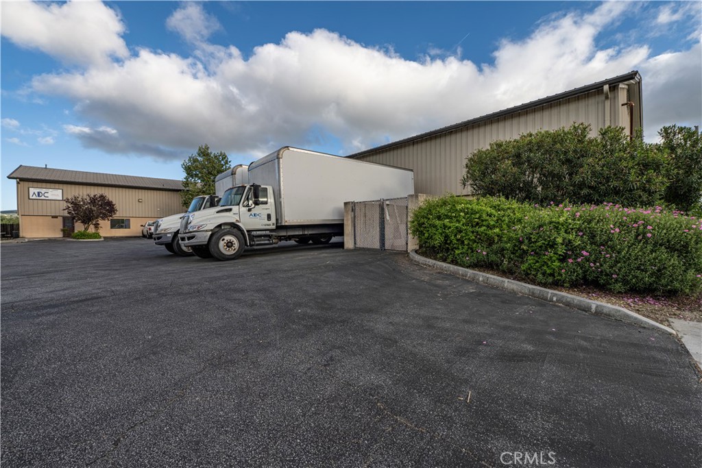 5145 Traffic Property Photo 2