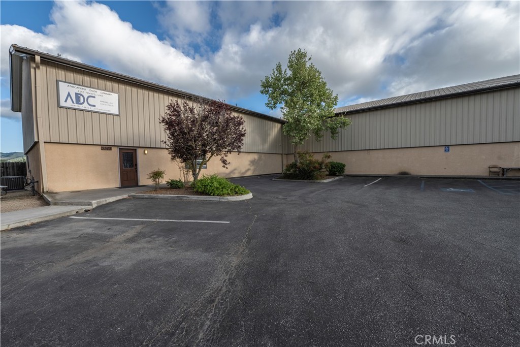5145 Traffic Property Photo 3