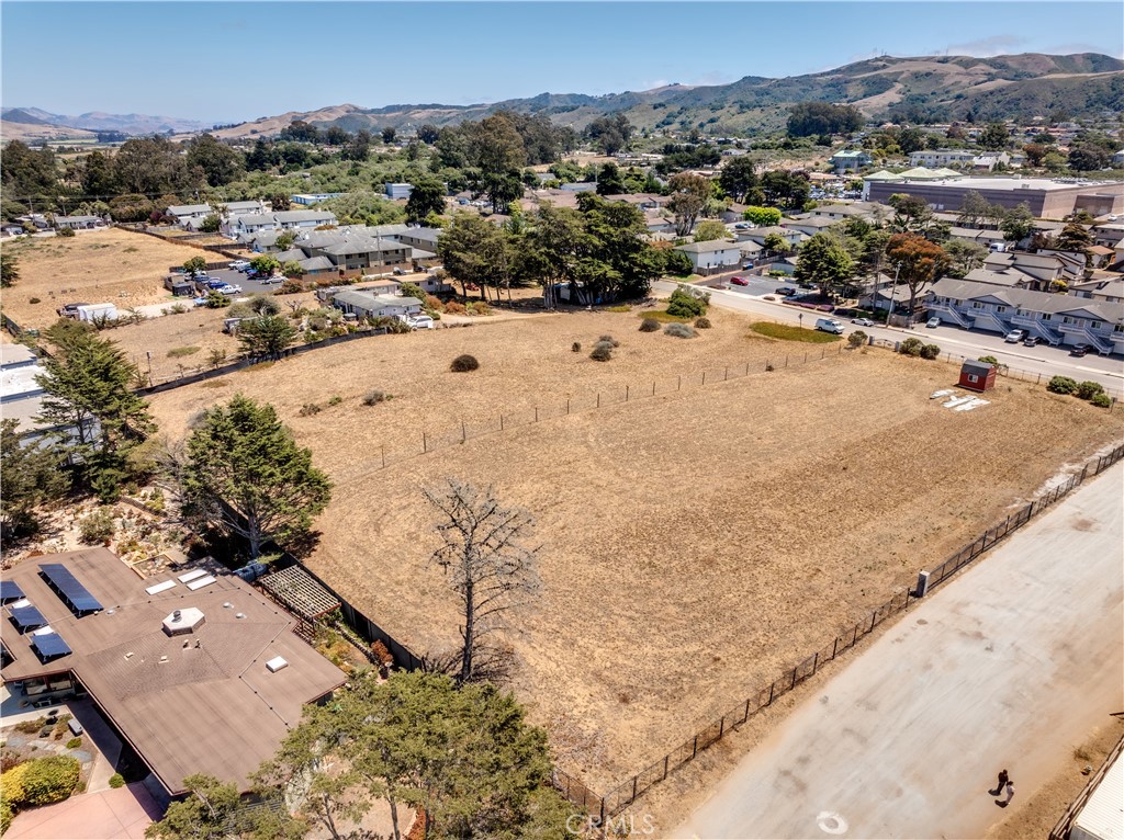 1230 Los Olivos Property Photo 10