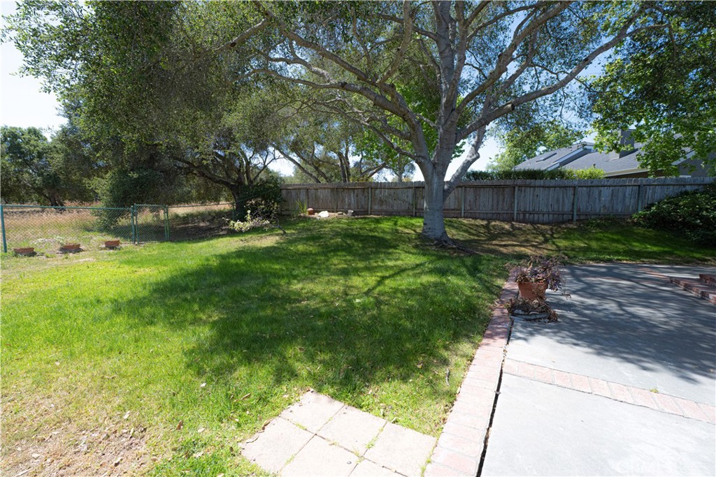 1042 Pellham Property Photo 17