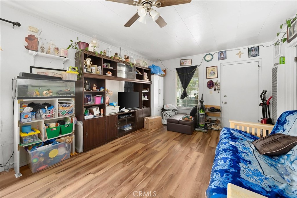 523 Branch Street Property Photo 4