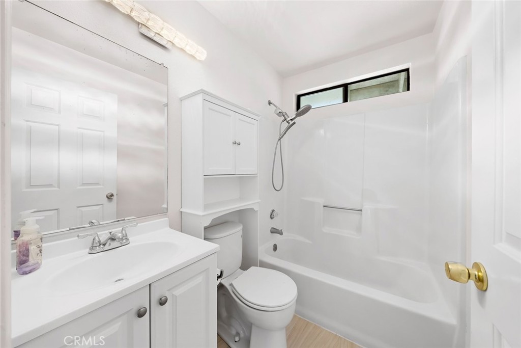 523 Branch Street Property Photo 40