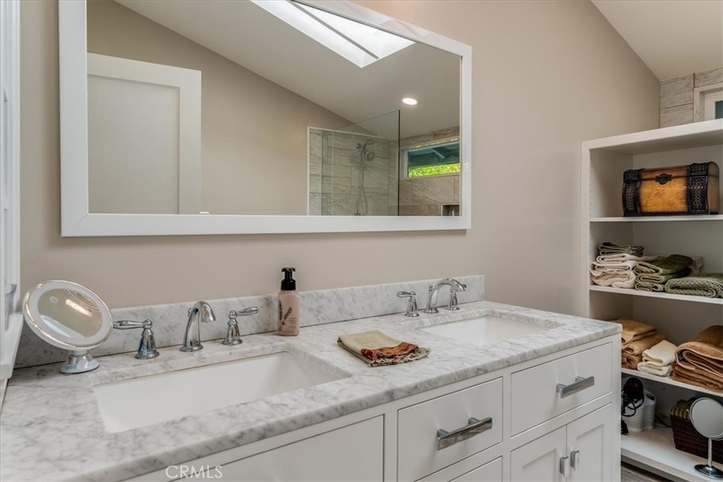 100 Sunrise Terrace Property Photo 20