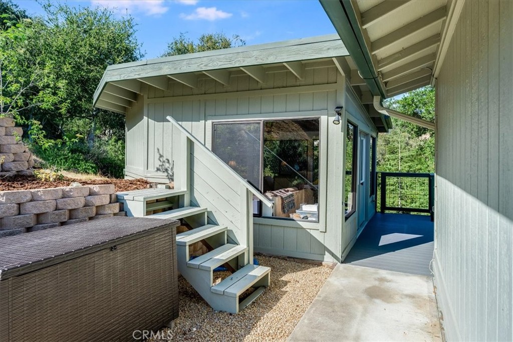 100 Sunrise Terrace Property Photo 37