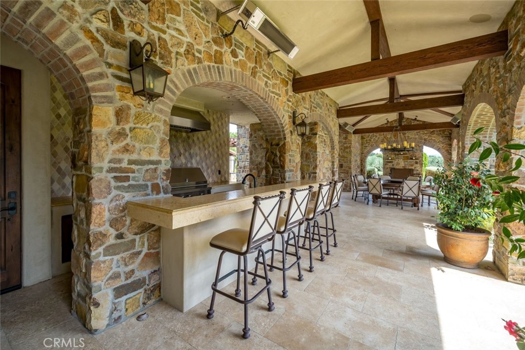 6520 Mira Cielo Property Photo 8