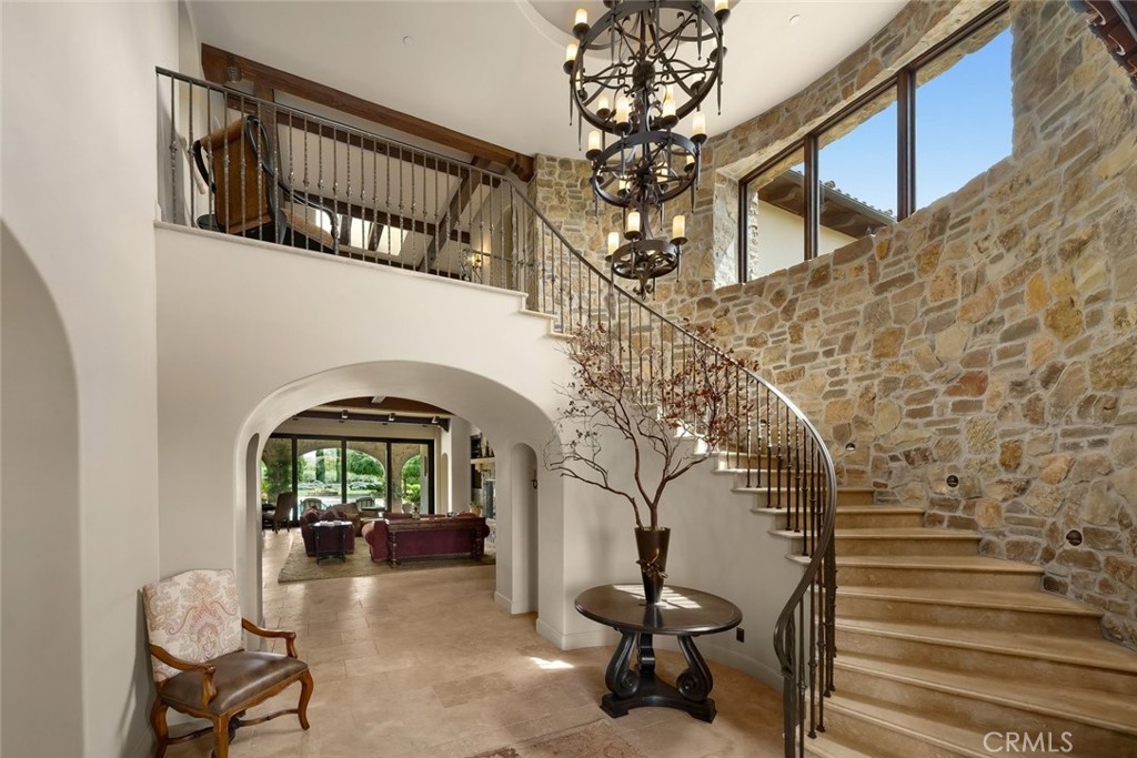 6520 Mira Cielo Property Photo 12