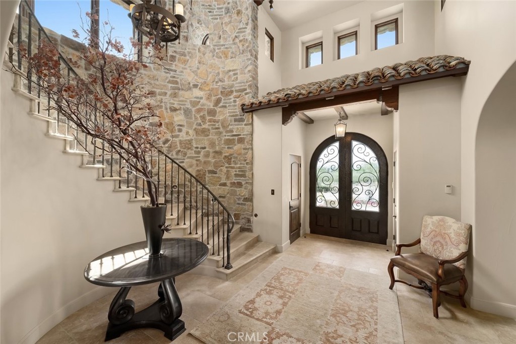 6520 Mira Cielo Property Photo 13