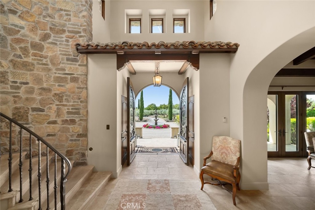 6520 Mira Cielo Property Photo 14