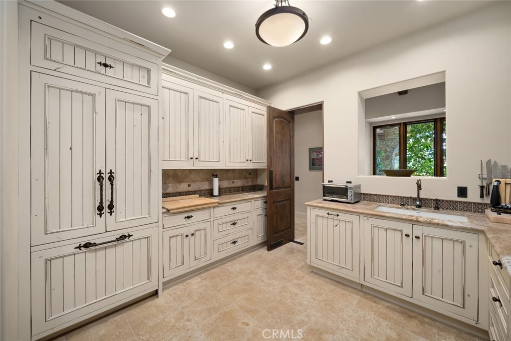 6520 Mira Cielo Property Photo 20