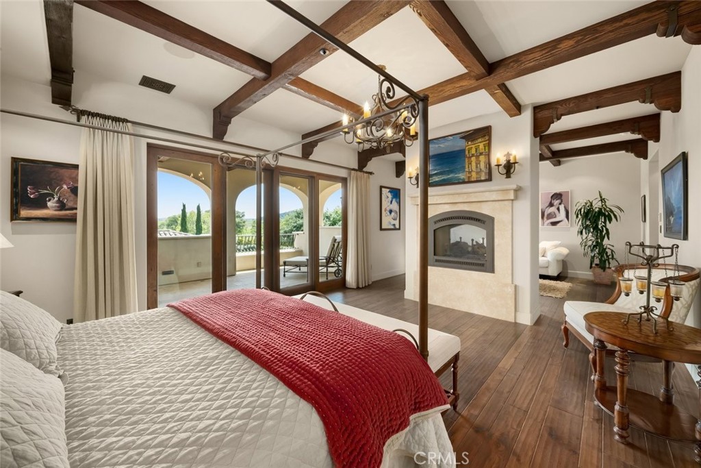 6520 Mira Cielo Property Photo 30