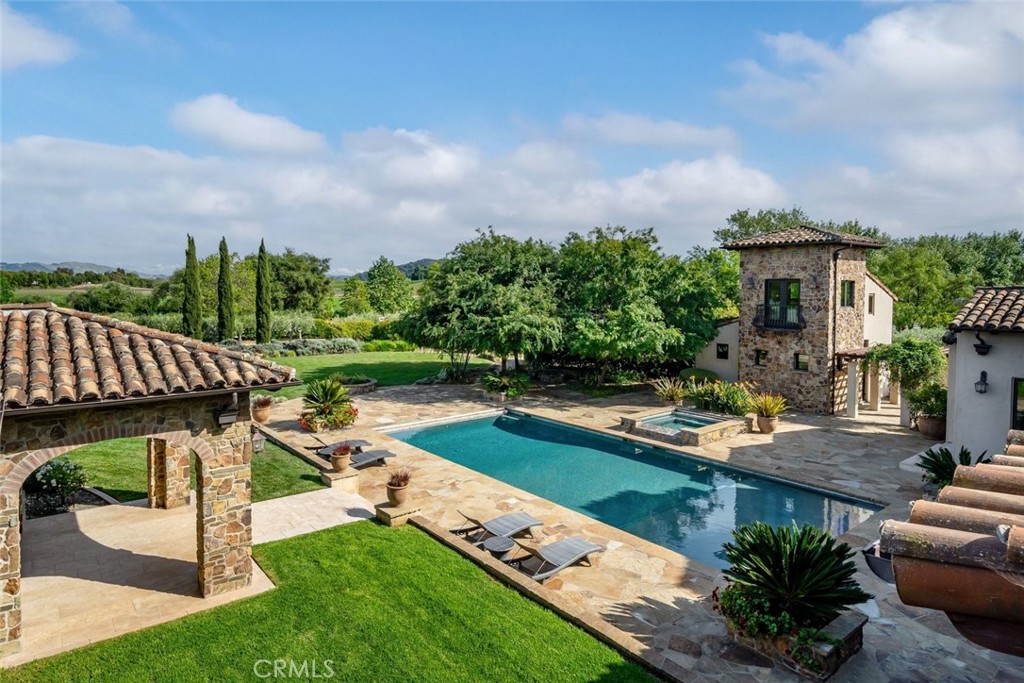 6520 Mira Cielo Property Photo 32