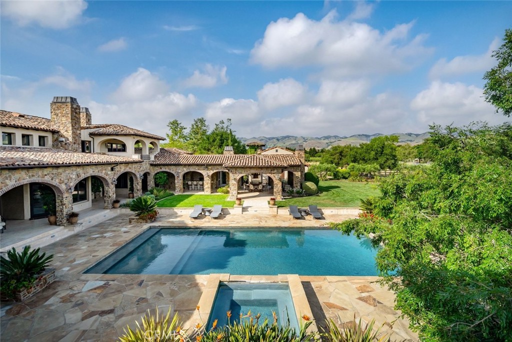 6520 Mira Cielo Property Photo 47