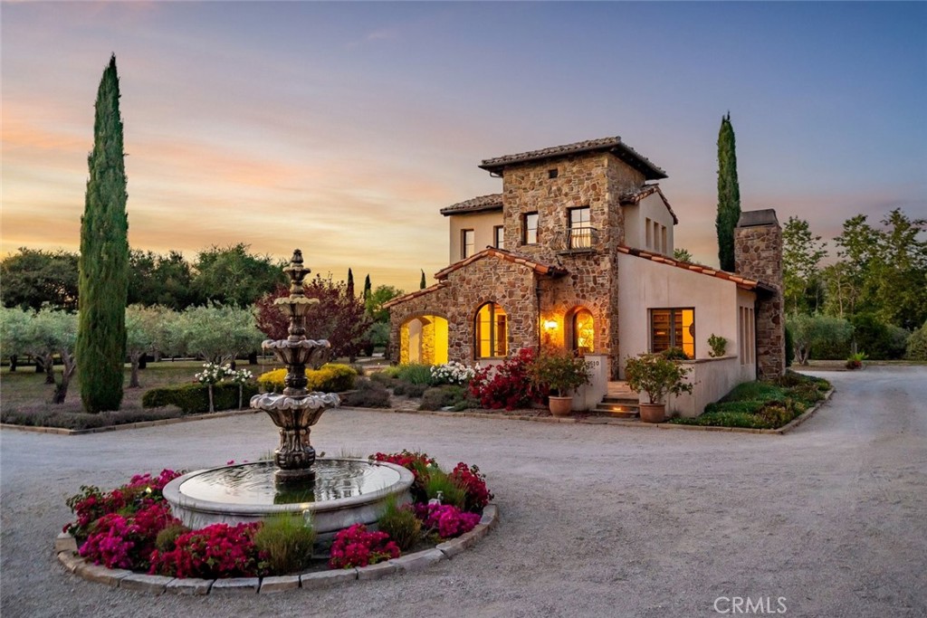 6520 Mira Cielo Property Photo 48