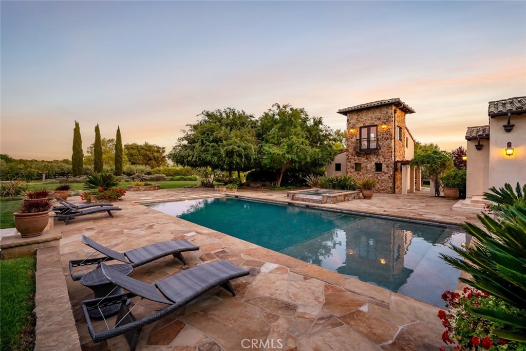 6520 Mira Cielo Property Photo 65