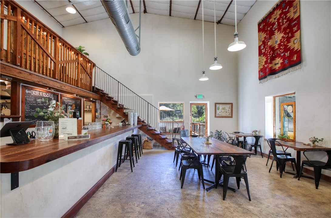 15050 Morro Road Property Photo 10