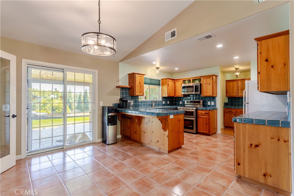 155 Eagle Creek Court Property Photo 4