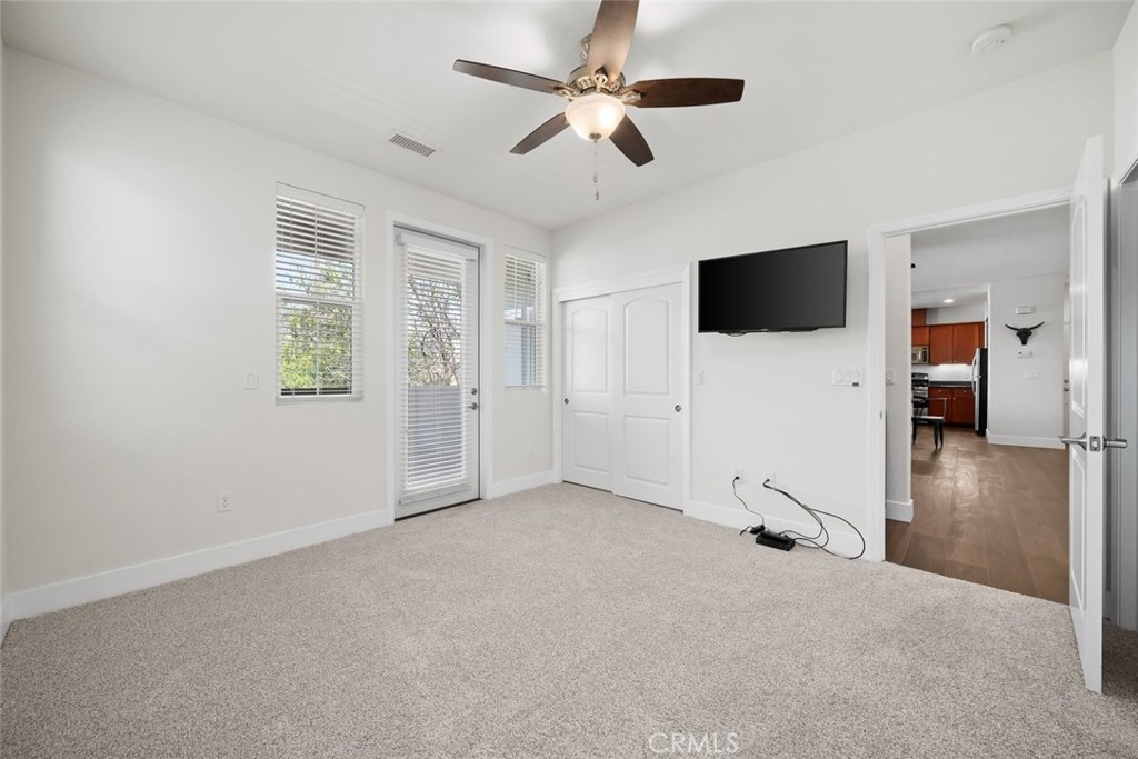 3591 Sacramento Drive 216 Property Photo 3
