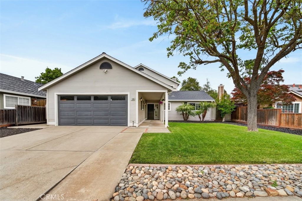 1395 3rd St. Property Photo 8