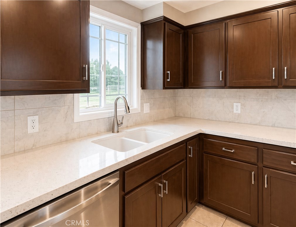 1339 24th Property Photo 44