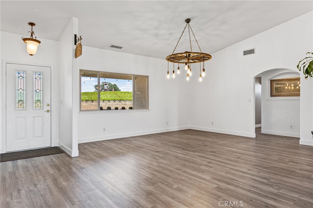 7989 Sundance Trail Property Photo 6