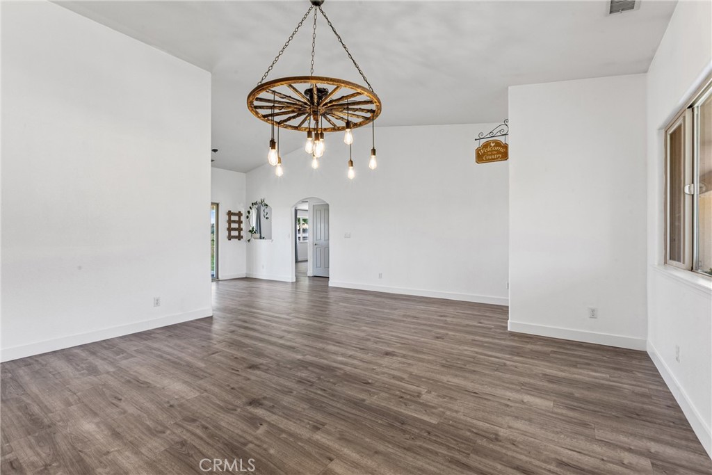 7989 Sundance Trail Property Photo 7