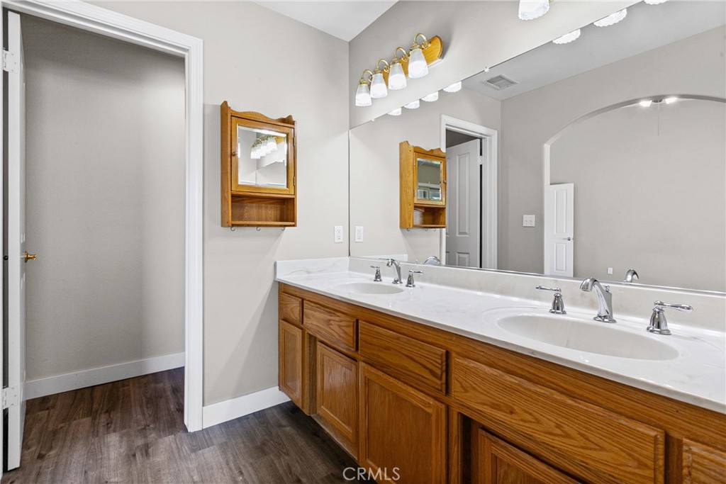 7989 Sundance Trail Property Photo 17