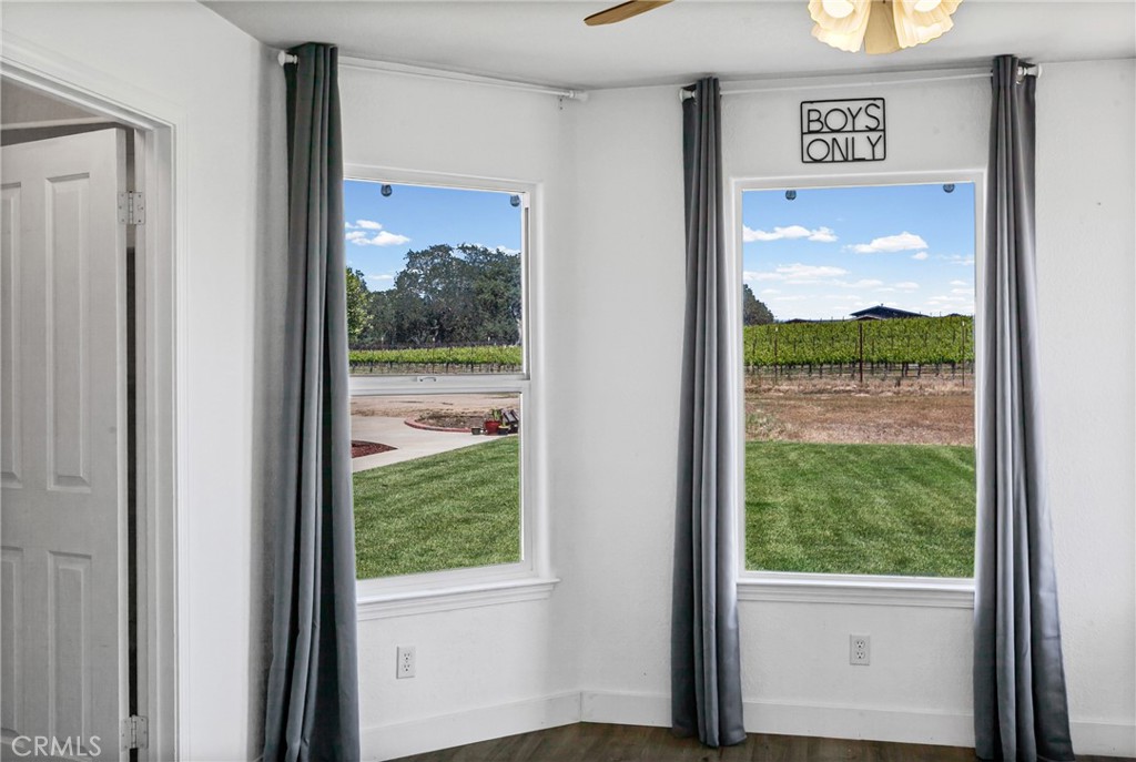 7989 Sundance Trail Property Photo 21