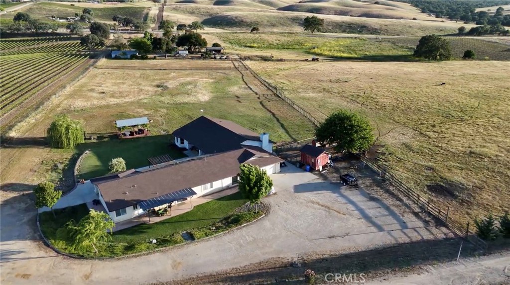 7989 Sundance Trail Property Photo 48