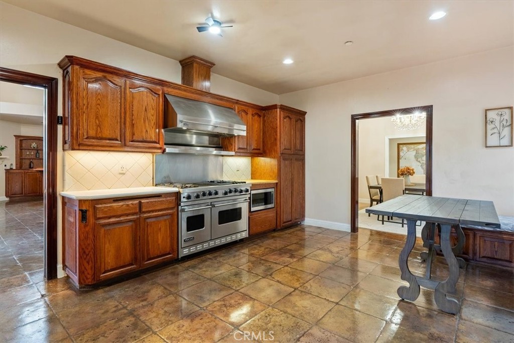 5255 Escarpa Ave Property Photo 11